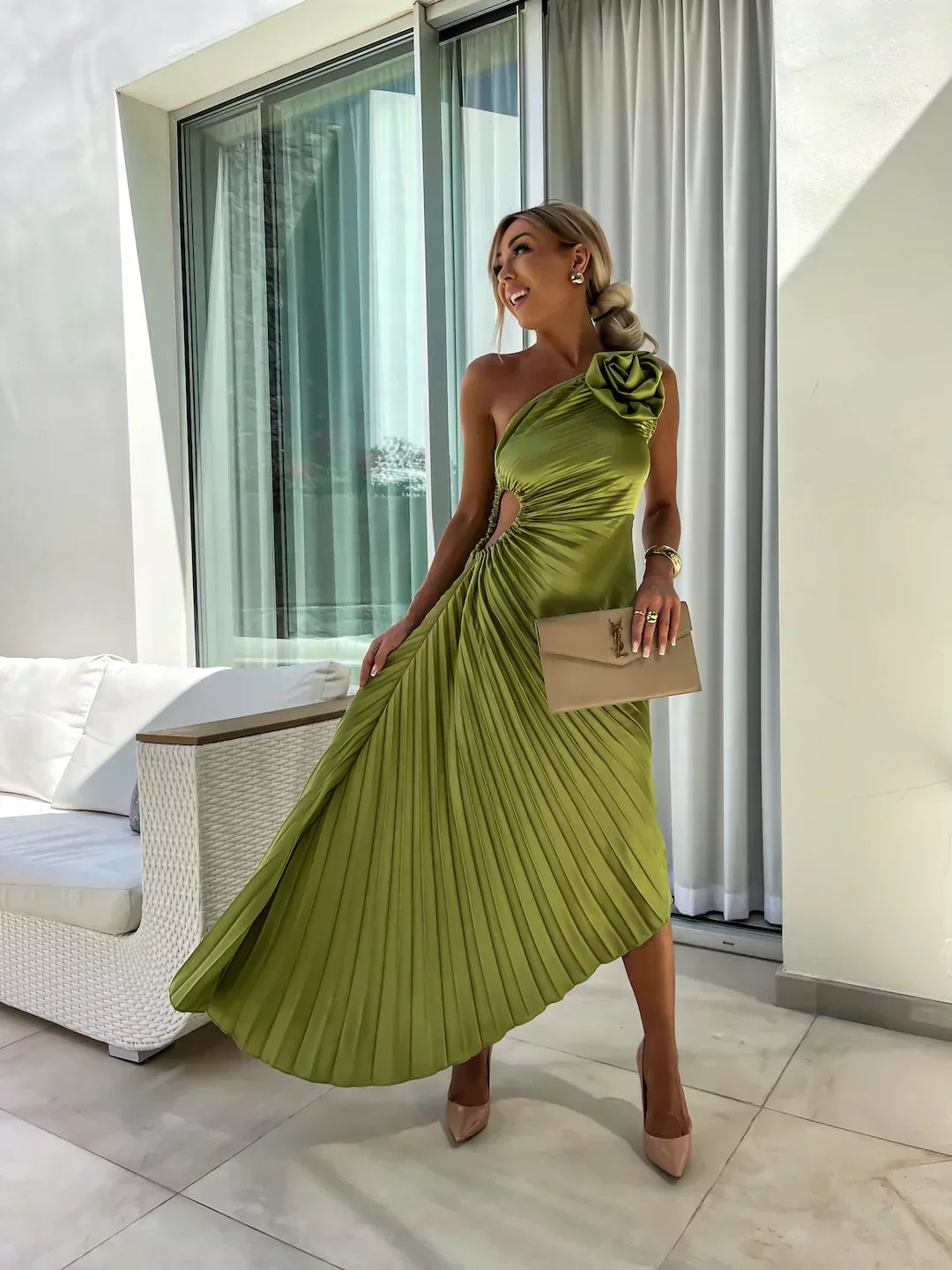 Lizbeth - Dress with Floral Shoulders